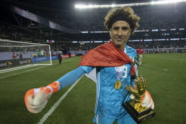 IMAGO7 Guillermo Ochoa festeja triunfo en Copa Oro