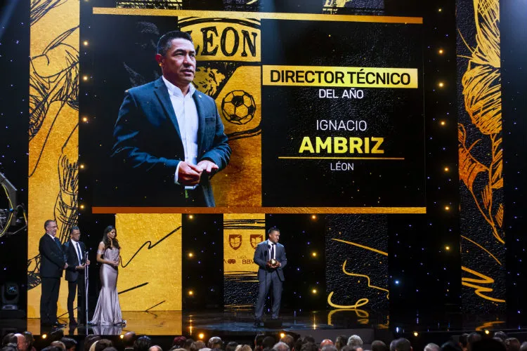 IMAGO7 Nacho Ambriz agradece por el Balón de Oro