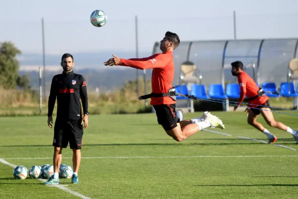 Álvaro Morata en un entrenamiento de pretemporada colchonera