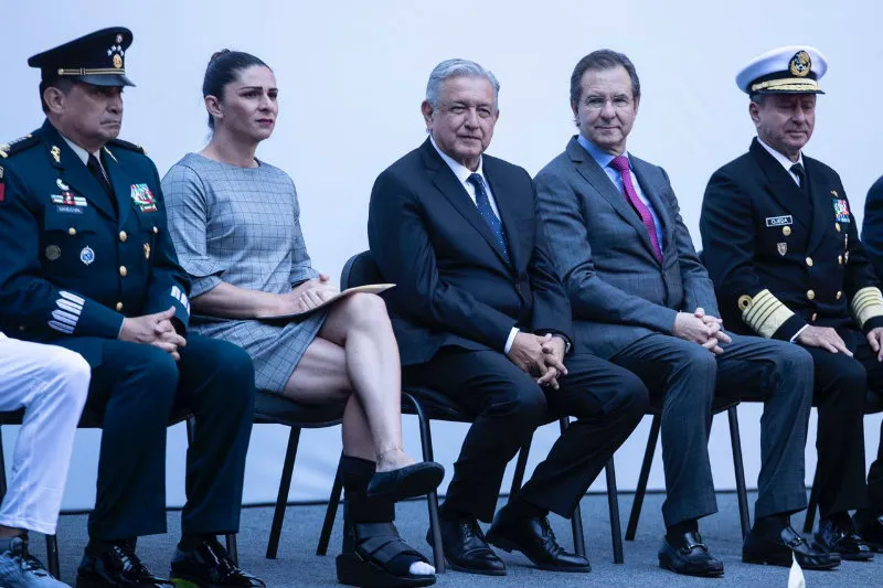 MIGUEL PONTÓN Guevara junto a López Obrador