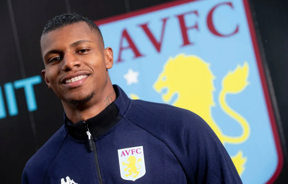 TWITTER @AVFCOfficial Wesley llegó al Aston Villa procedente del Club Brujas