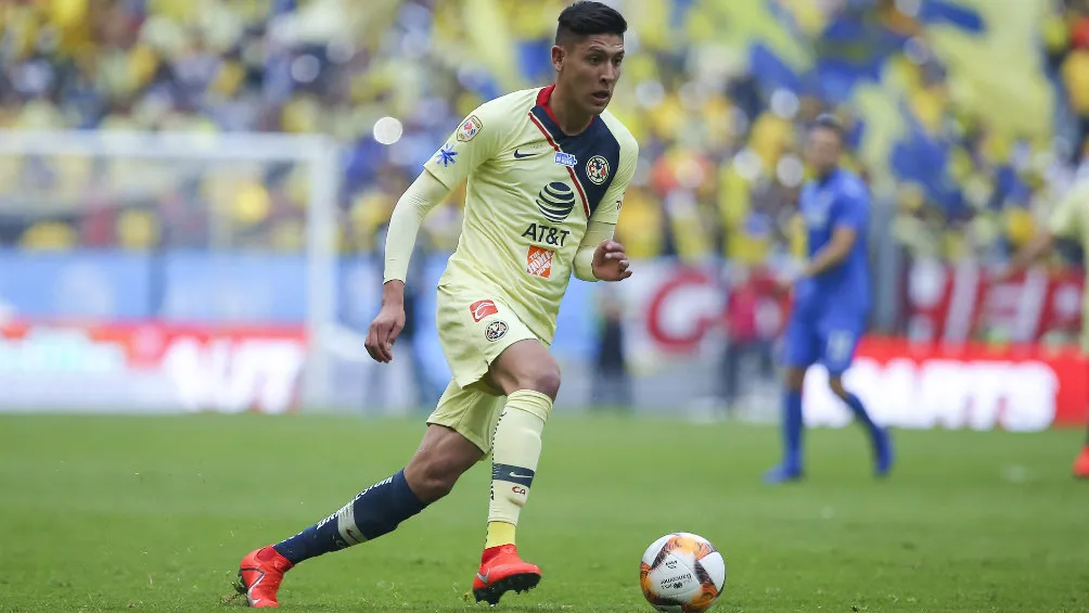 IMAGO7 Edson Alvarez durante un partido entre América y Cruz Azul