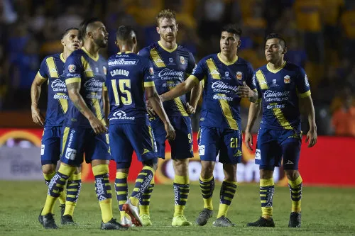 Morelia celebra un gol frente a Tigres