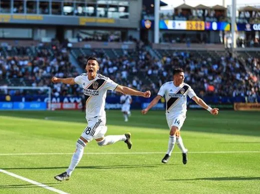 INSTAGRAM @URIELANTUNA90 Antuna festeja con el LA Galaxy