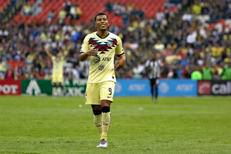 Roger Martinez, durante el juego de la J1 del Apertura 2019