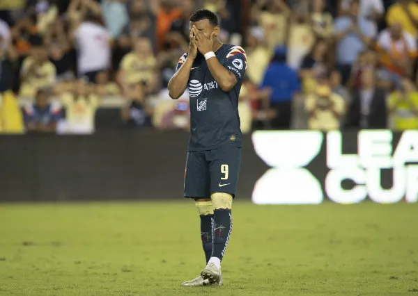 Roger Martínez lamenta una falla con América