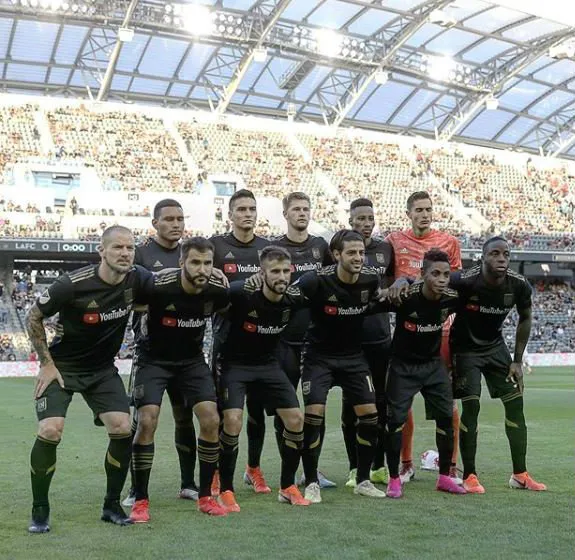 Los Jugadores del LAFC antes del partido