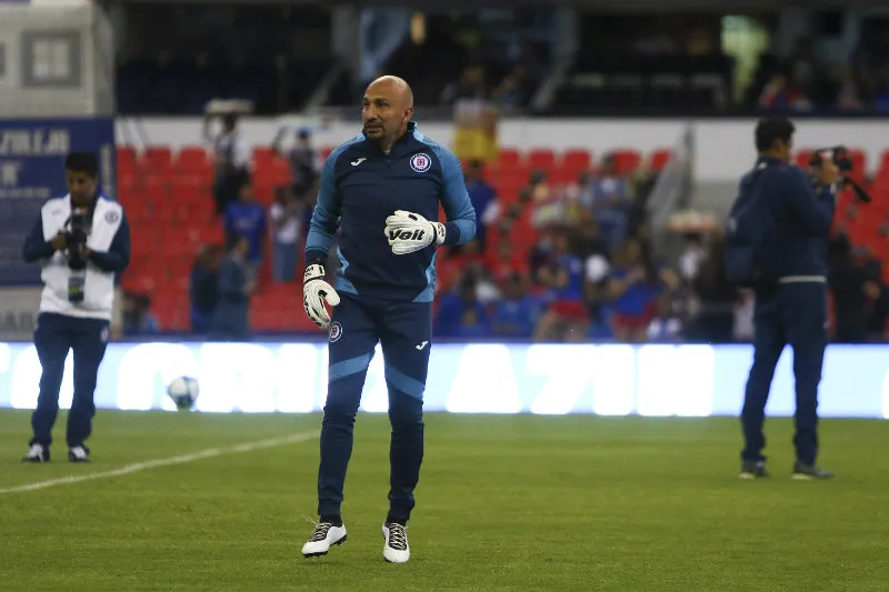 Conejo Pérez, previo a su homenaje con Cruz Azul