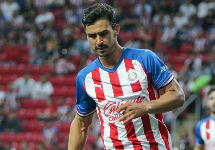 Alanís, en un partido de Chivas