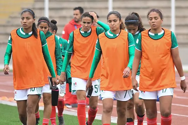 Jugadoras del Tri Femenil tras la derrota con Paraguay