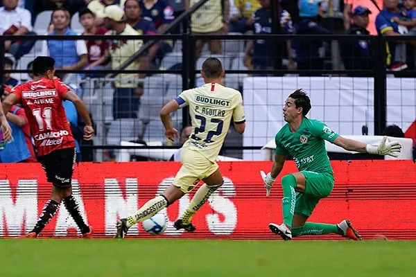 Una de las jugadas de Óscar Jiménez