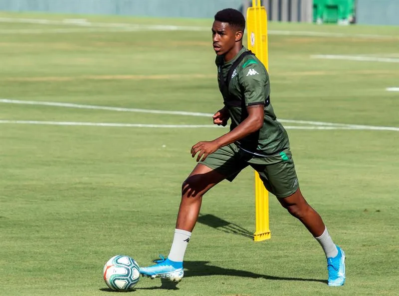 EFE Junior Firpo, en la pretemporada del Betis