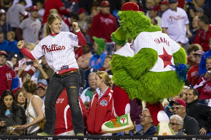 AP 'Phillie Phanatic' durante un partido de beisbol