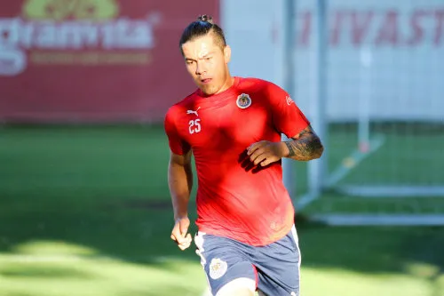 Pérez en un entrenamiento con Chivas