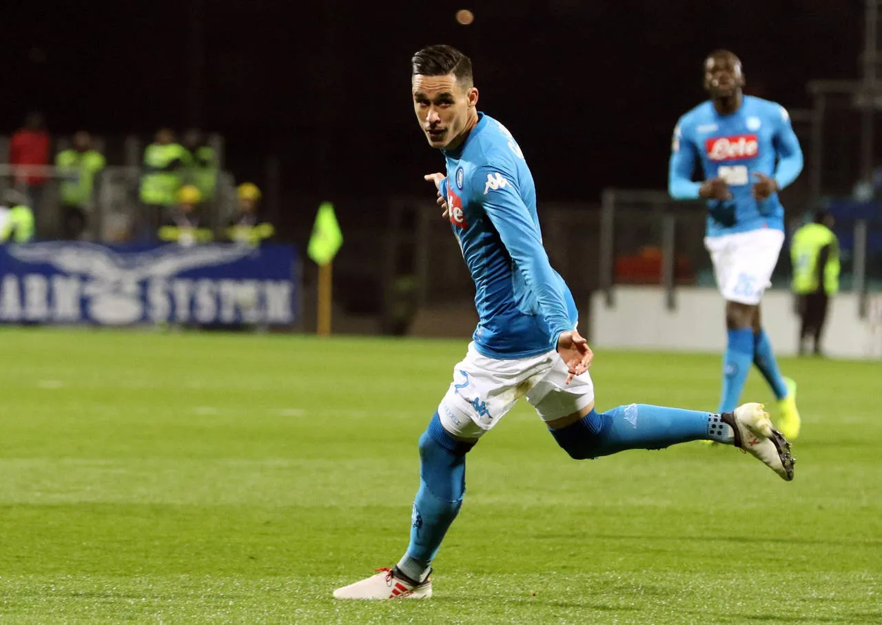 José Callejón celebrando una anotación con Napoli