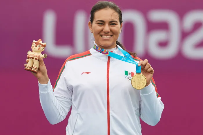 Alejandra Valencia, con medalla de oro