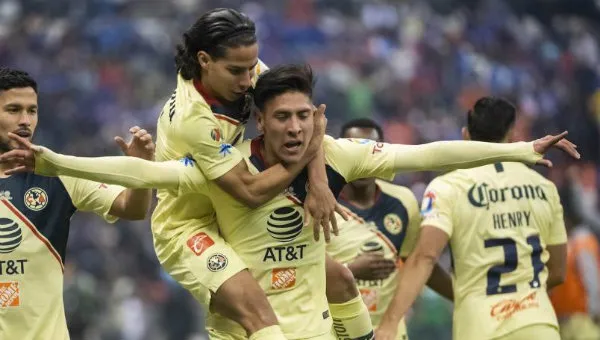 Diego Lainez y Edson Álvarez en su etapa con América