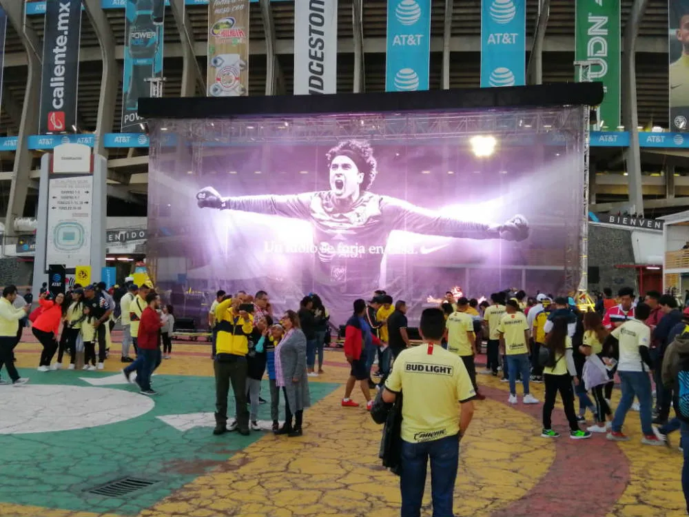 LÉON ITURBIDE La llegada de Ochoa al América es bien recibida por sus seguidores