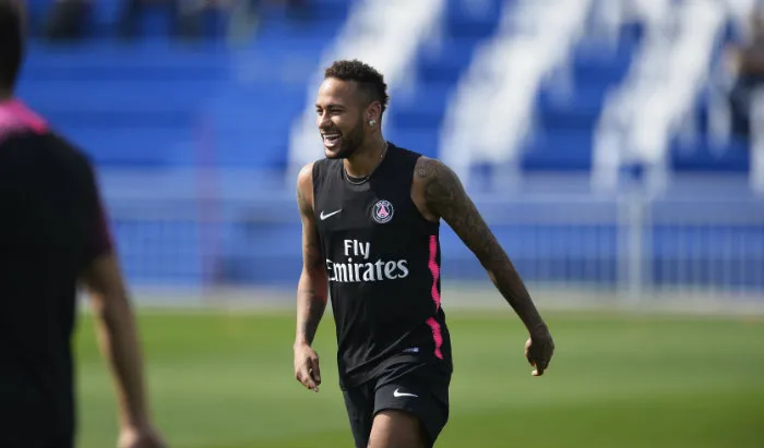 FACEBOOK PSG Neymar, durante un entrenamiento del PSG