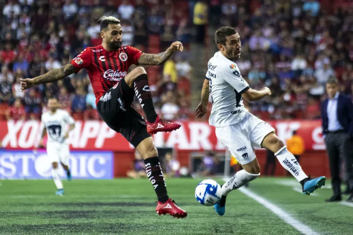 IMAGO7 Julian Velazquez, en un partido de Xolos