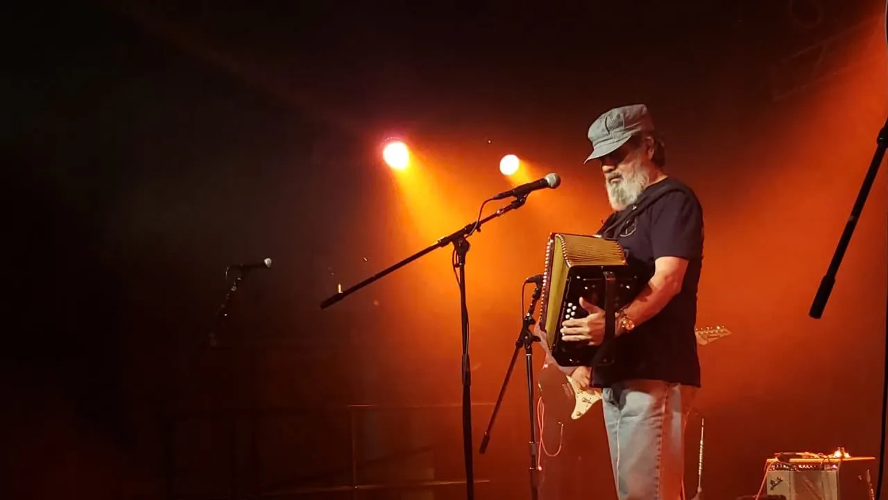 TWITTER @CELSOOFICIAL Celso Piña, durante un concierto