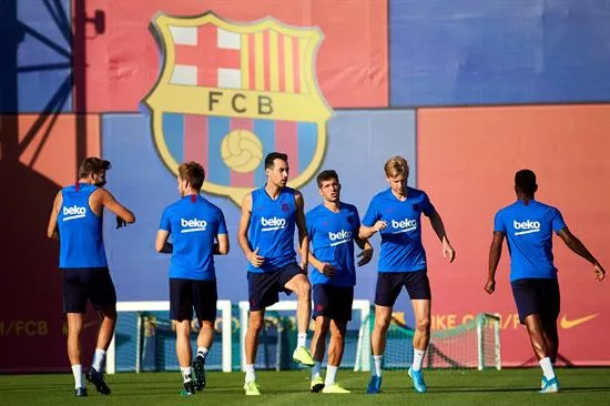 Jugadores del Barcelona durante entrenamiento