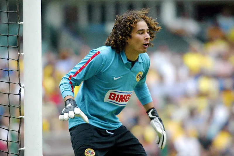 Así lucia Memo Ochoa en el Clausura 2007