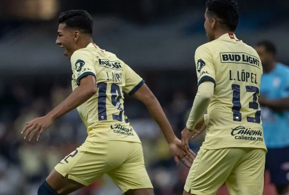 López festeja su primera diana en el máximo circuito