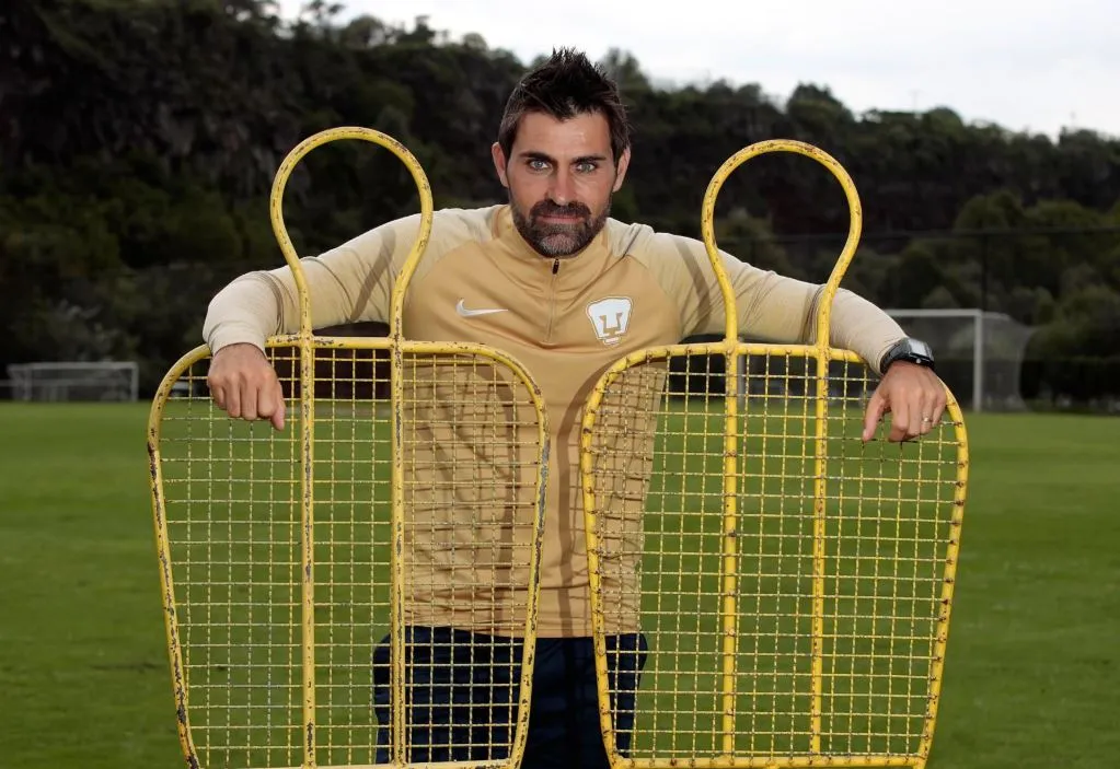 Enrique Sanz posa para la lente de RÉCORD