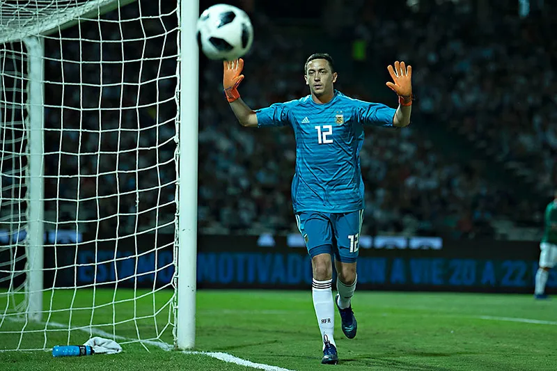 Agustín Marchesín en un partido de Argentina