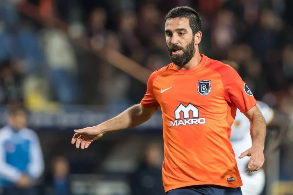 Arda Turan, durante un partido