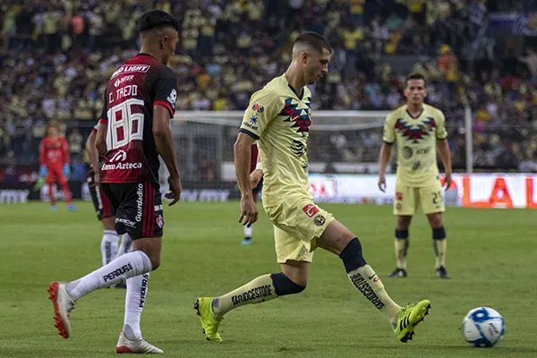 MEXSPORT Guido conduce en juego contra Atlas