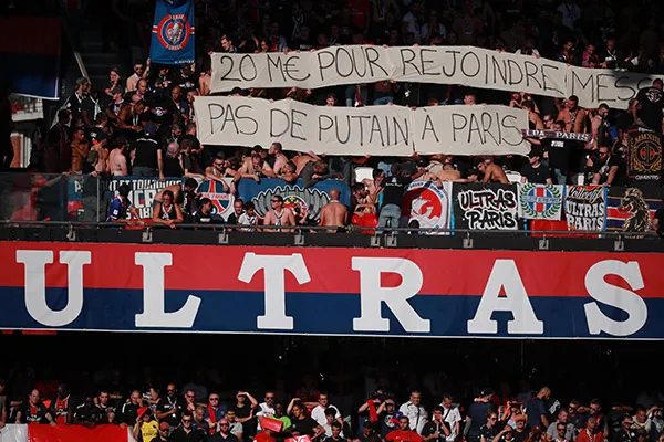 Mantas de los ultras del PSG