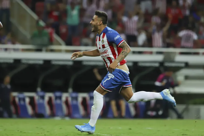 IMAGO7 Alexis Vega corre enseñando los glúteos tras marcar gol al Atlas