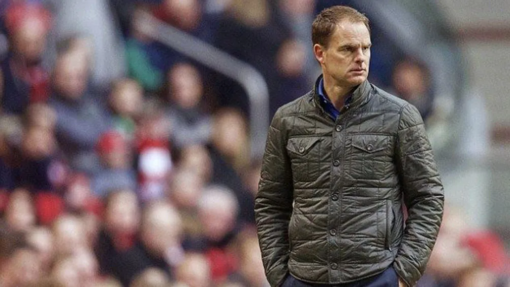 De Boer es actualmente auxiliar técnico en el Ajax