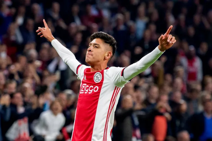 Álvarez, en festejo de gol con Ajax