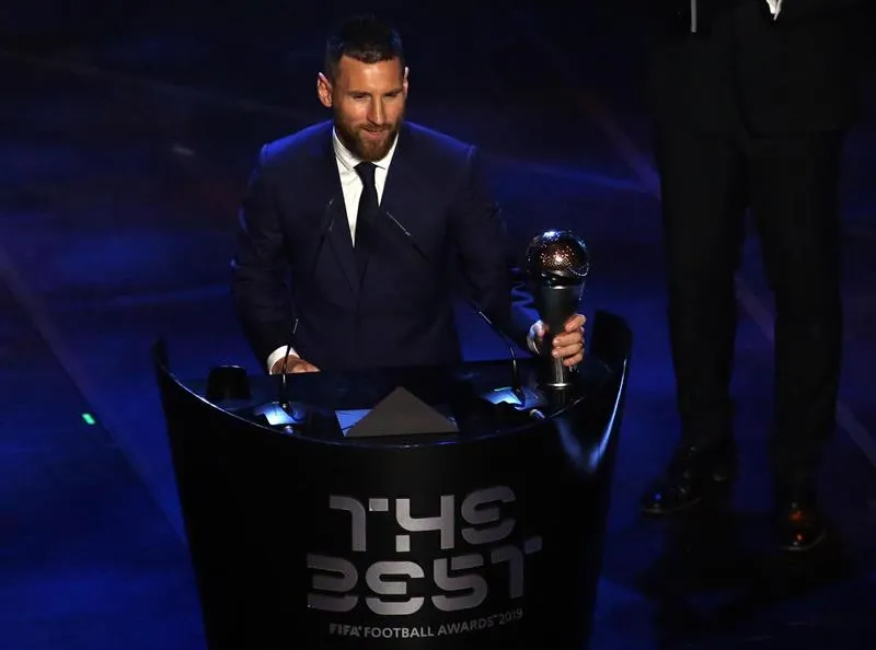 EFE Messi habla ante el público tras ganar el 'The Best'