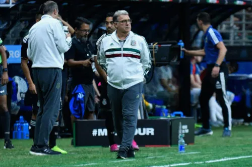 Tata Martino durante un juego del Tri