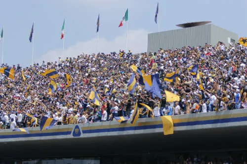 IMAGO7 Afición de Pumas en el Olímpico Universitario