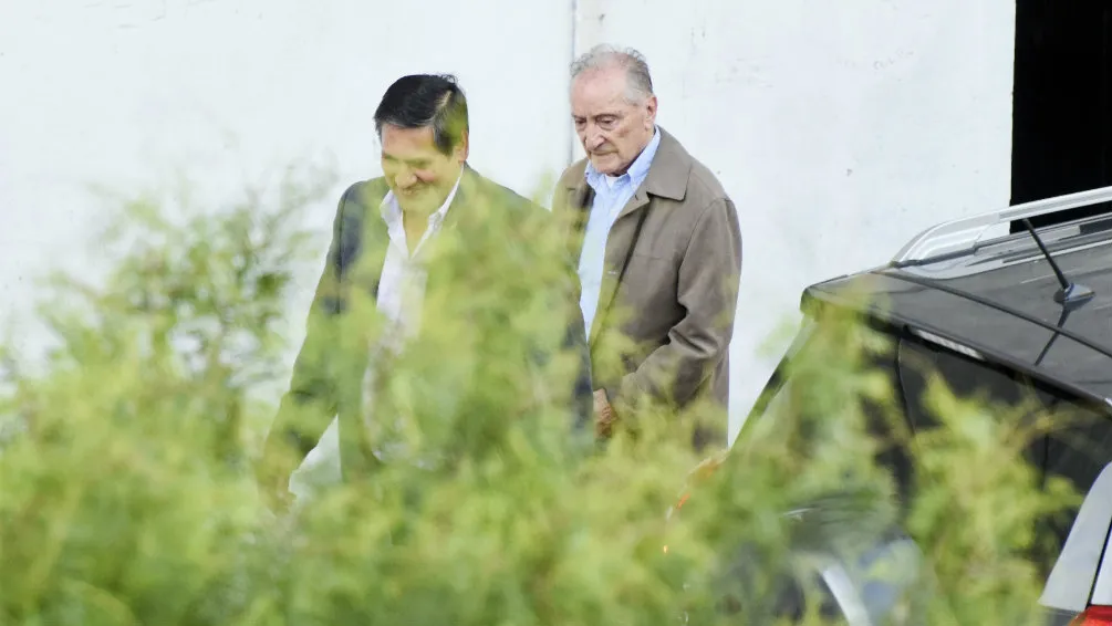 AP Eugenio Figueredo, derecha, fotografiado en 2015