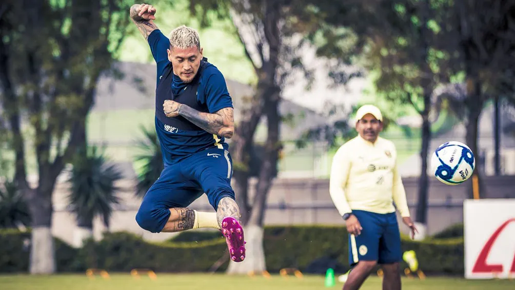 Nico, durante el entrenamiento de este jueves en Coapa