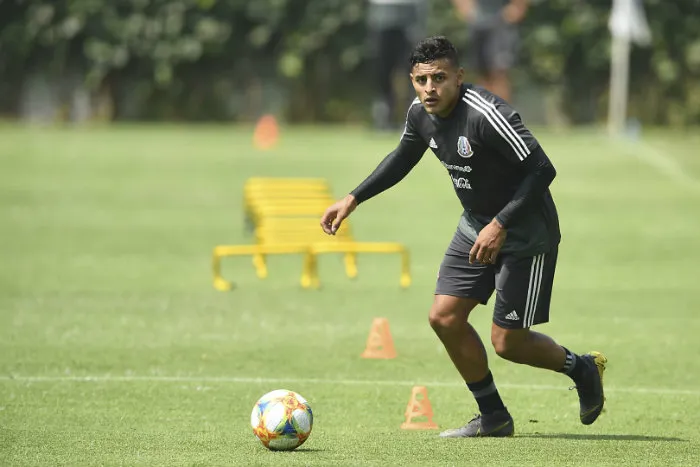 Vega, en un entrenamiento del Tri