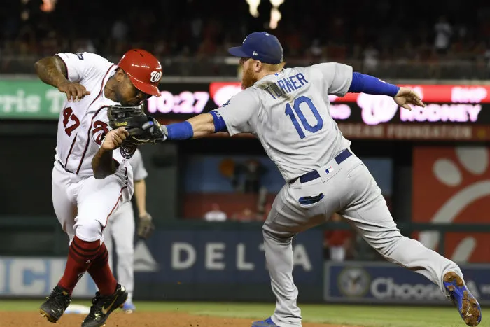 AP Howie Kendrick, durante el partido ante Dodgers