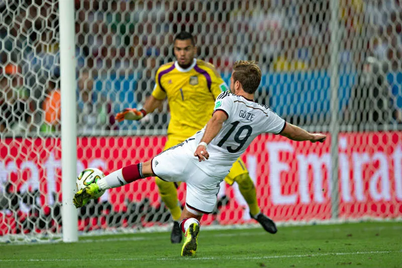 IMAGO7 Momento en el que Götze marcó el único tanto de la Final de Brasil 2014