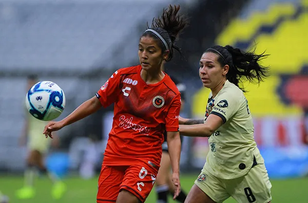 IMAGO7 Esmeralda Verdugo, en juego contra Veracruz