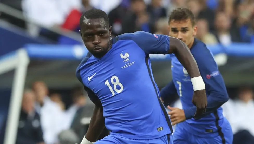 AP Moussa Sissoko en una práctica de la NFL