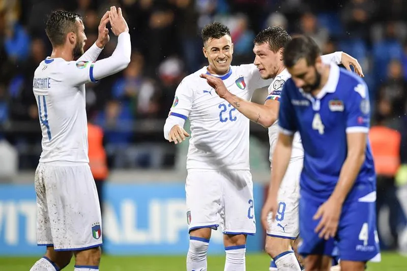 EFE Jugadores de Italia festejan un gol