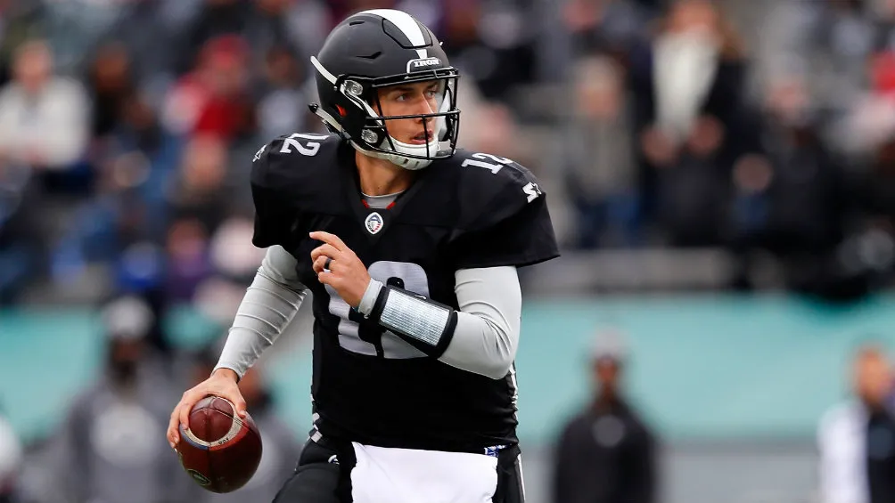 Pérez en acción con Birmingham Iron