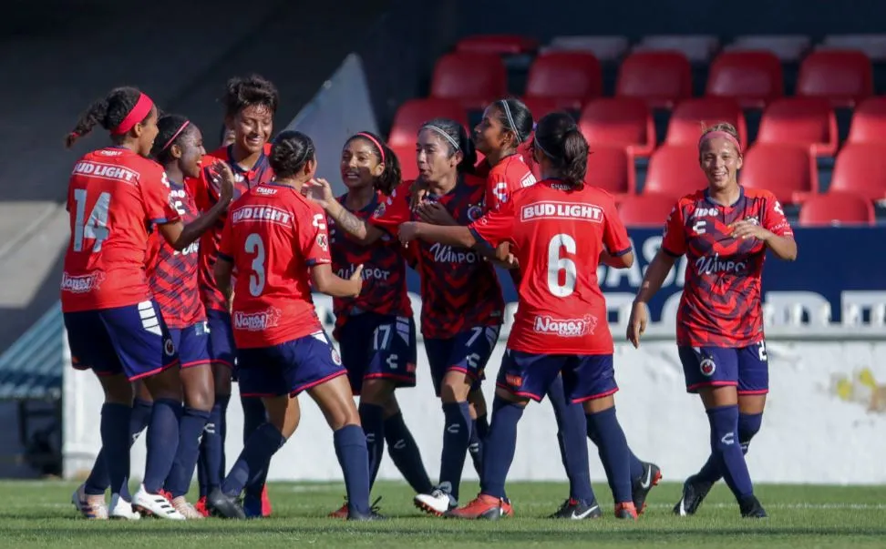 Jugadoras del Veracruz durante un partido en el Pirata Fuente