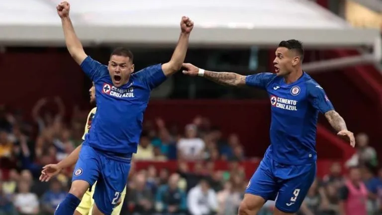 DANIEL GÁMEZ Jugadores de La Máquina festejan gol contra el América